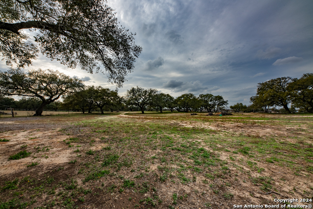 Image 36 of 50 For 949 County Road 665