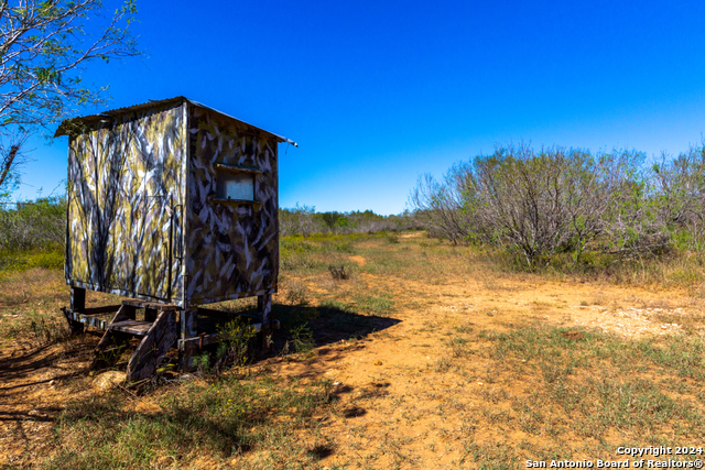 Details for Cr 661 661  , Devine, TX 78016