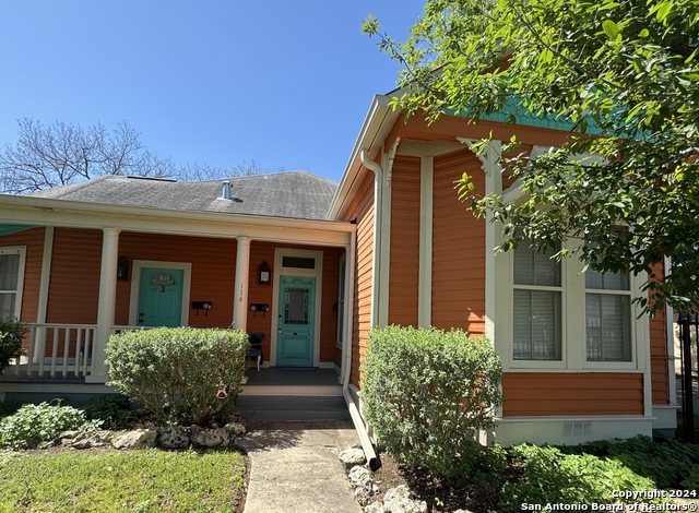 Details for 114 Helena St  2, San Antonio, TX 78204