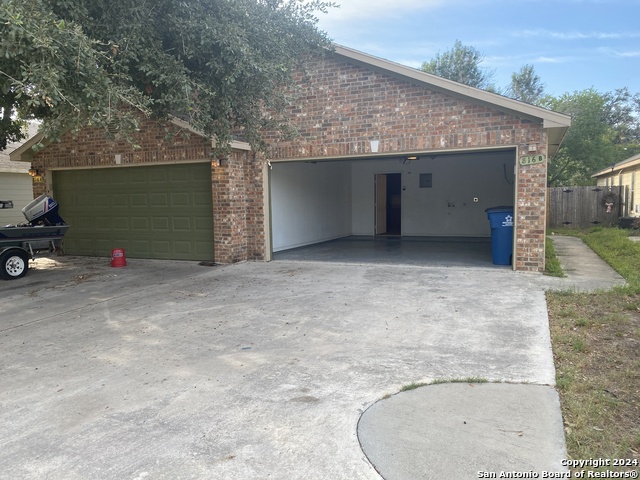 Details for 806 Houston  , Pleasanton, TX 78064