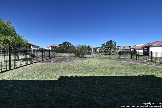 Image 44 of 50 For 22462 Estacado