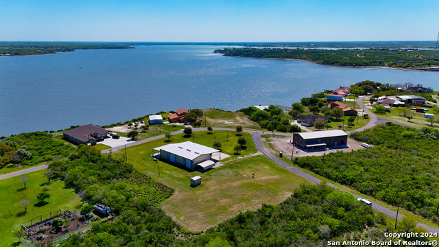 Image 13 of 29 For 100 Breesport Dr