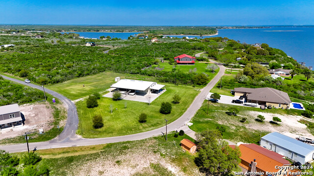 Image 27 of 29 For 100 Breesport Dr