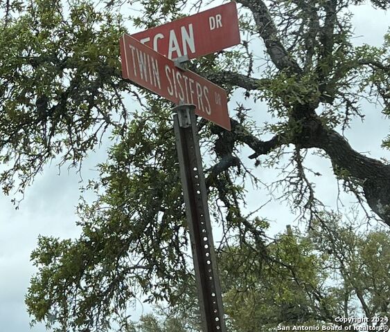 Image 14 of 16 For 0 Pecan  