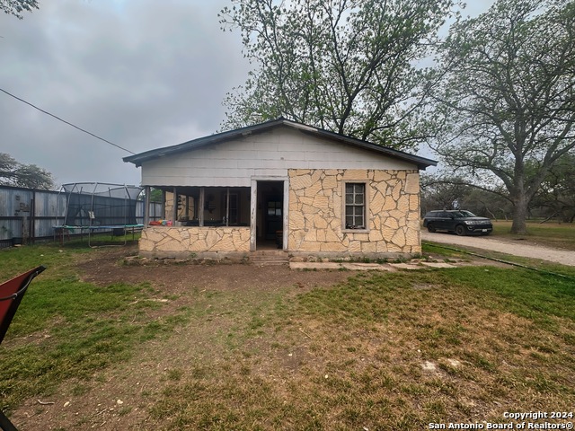 Details for 151 Mountain Street, Leakey, TX 78873