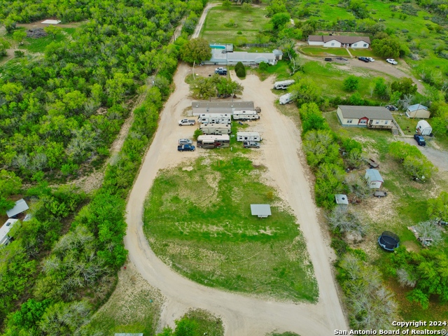 Details for 1402 Highway 72, Three Rivers, TX 78071