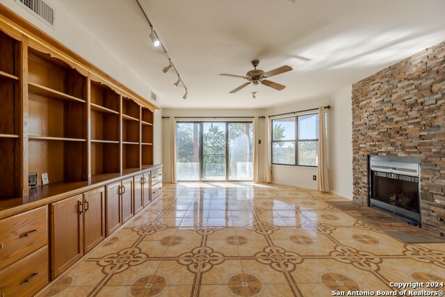 Listing photo id 22 for 107 Mesa Del Sol