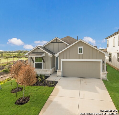 Image 2 of 27 For 12240 Latticework