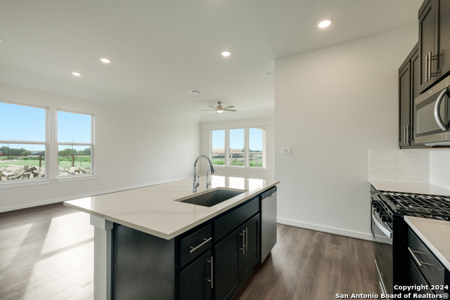 Image 5 of 27 For 12240 Latticework