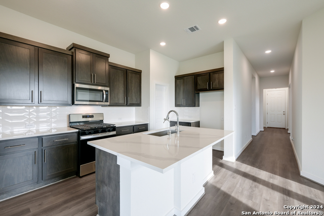 Image 6 of 27 For 12240 Latticework