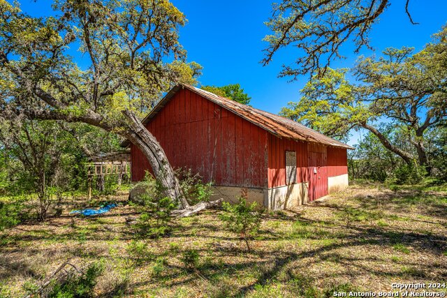 Image 25 of 39 For 29300 Boerne Stage