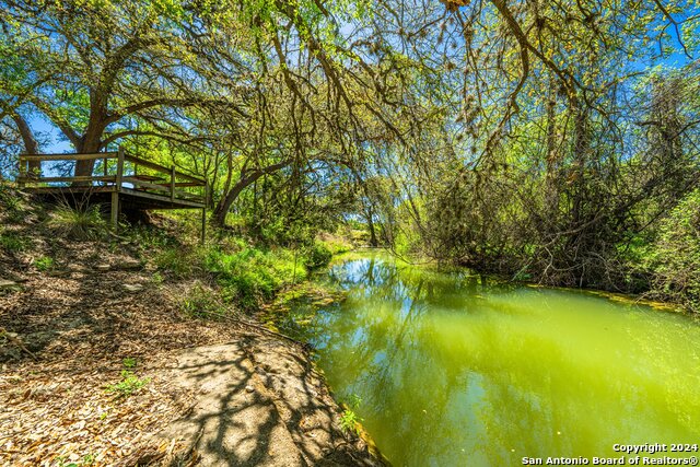 Image 32 of 39 For 29300 Boerne Stage