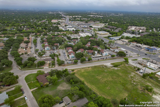 Image 15 of 27 For 1920 Bandera Rd