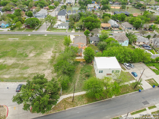 Image 5 of 8 For 746 Aransas Lot 4