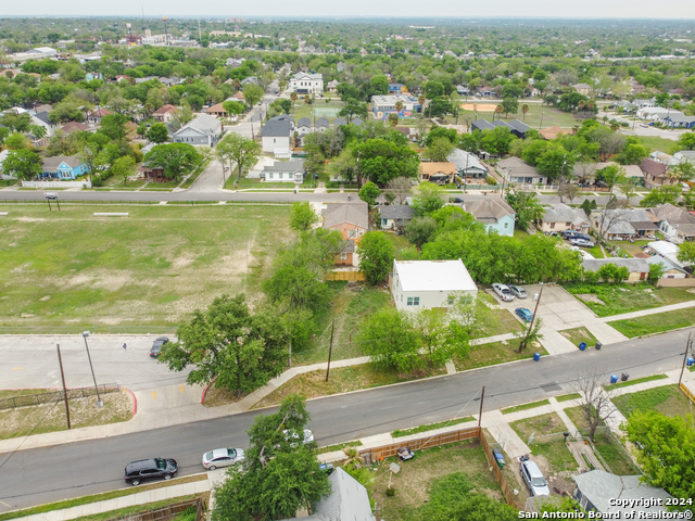 Image 6 of 8 For 746 Aransas Lot 4