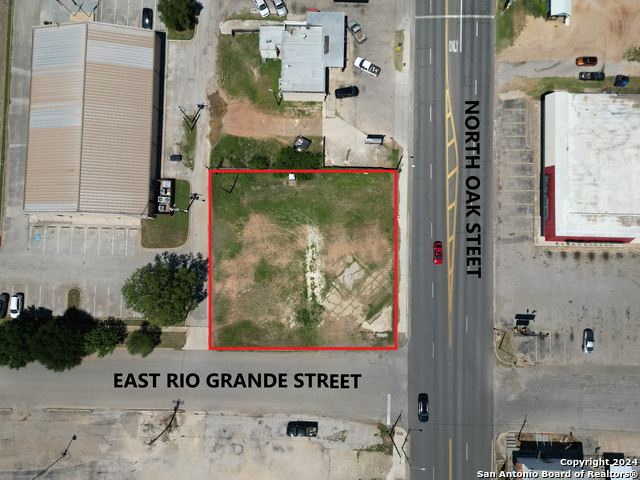 Image 2 of 10 For 309 Oak N