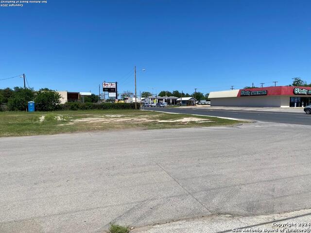 Image 7 of 10 For 309 Oak N