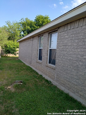 Image 17 of 22 For 10418 Alsfeld Ranch