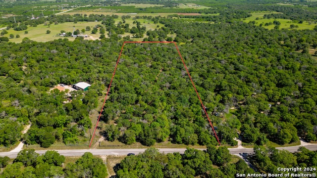 Details for 424 Tower Rd, Seguin, TX 78155