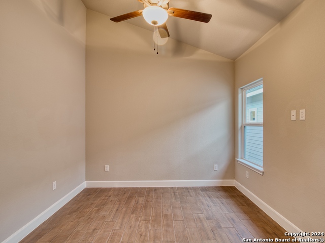 Image 14 of 50 For 2202 Virginia Blvd  1