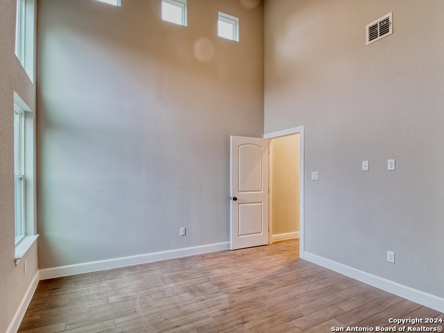 Image 15 of 50 For 2202 Virginia Blvd  1