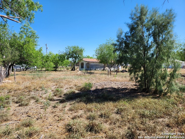 Image 8 of 12 For 506-600 Cotulla St. N