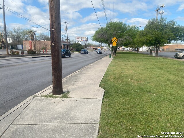 Listing photo id 22 for 3400 San Pedro