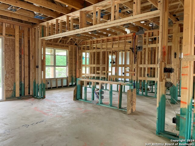 Image 3 of 14 For 5014 Estates Oak Way