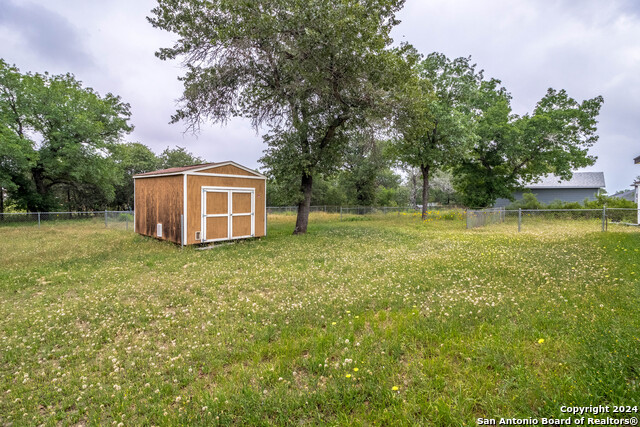 Image 42 of 46 For 285 Log Cabin