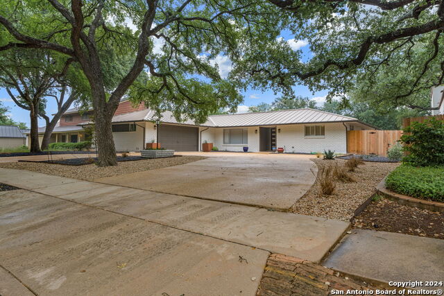 Details for 7918 Thornhill St, San Antonio, TX 78209