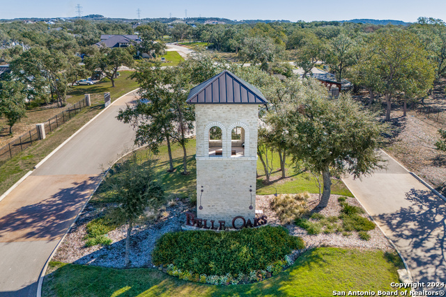 Image 10 of 13 For 723 Post Oak Ridge