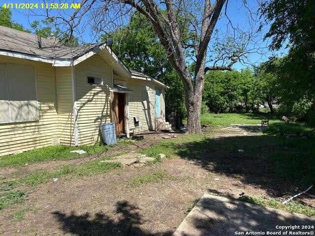 Image 2 of 5 For 507 Blue Bonnet St