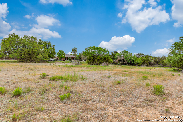 Listing photo id 2 for 105 Feather Hill Rd