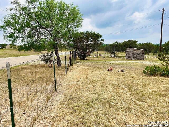 Listing photo id 23 for 457 Riverside Dr