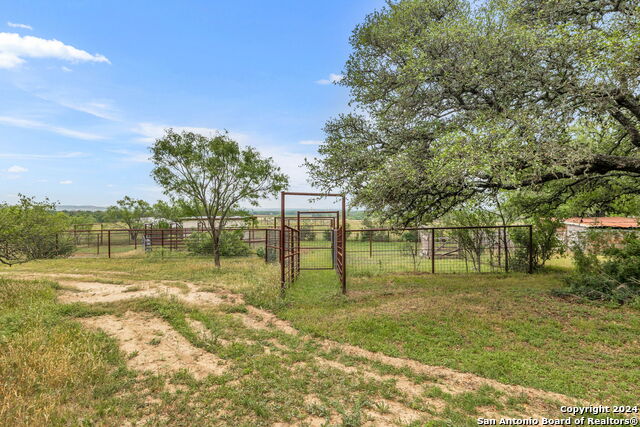 Image 42 of 48 For 2192 Ranch Road 1631