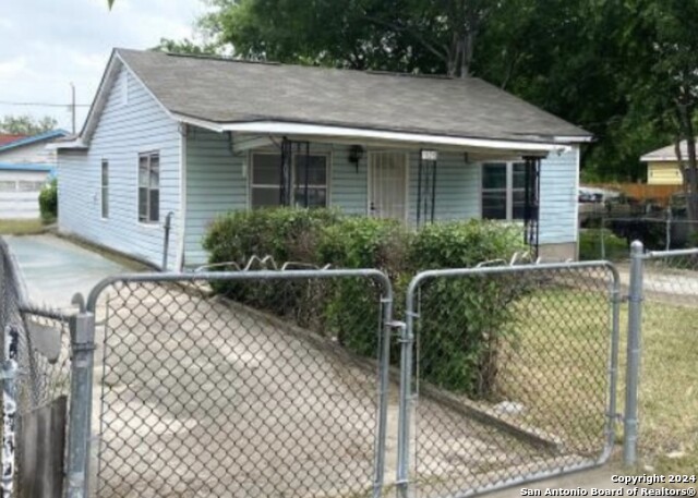 Image 3 of 12 For 1326 23rd St Nw
