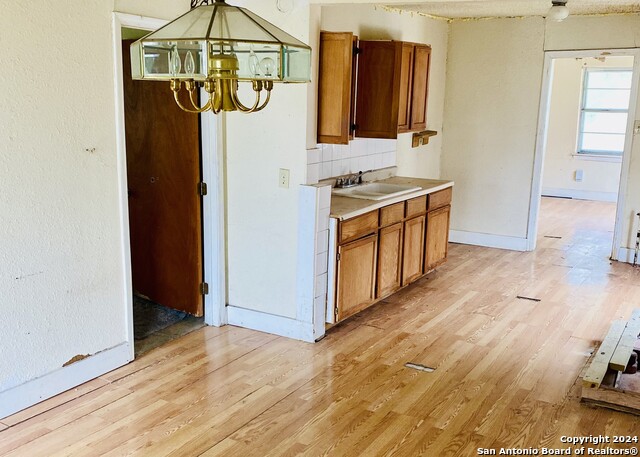 Image 4 of 12 For 1326 23rd St Nw