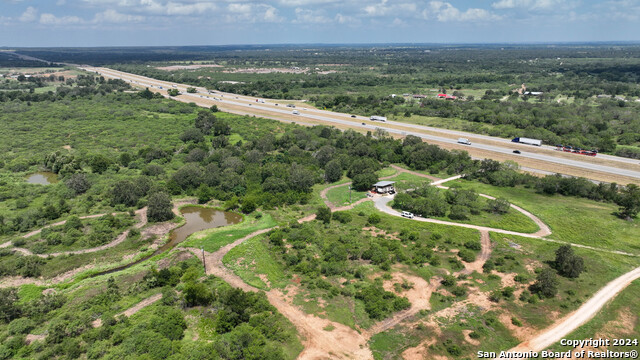 Image 38 of 48 For 16485 Interstate 10