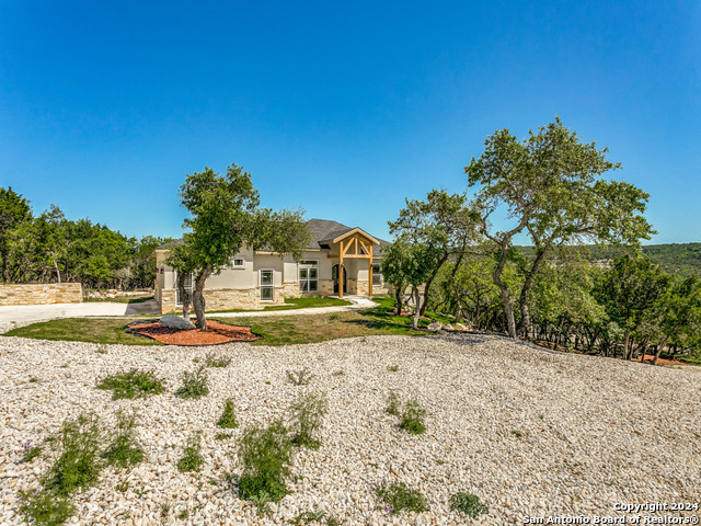 Details for 929 Moonlight Dr, Canyon Lake, TX 78133