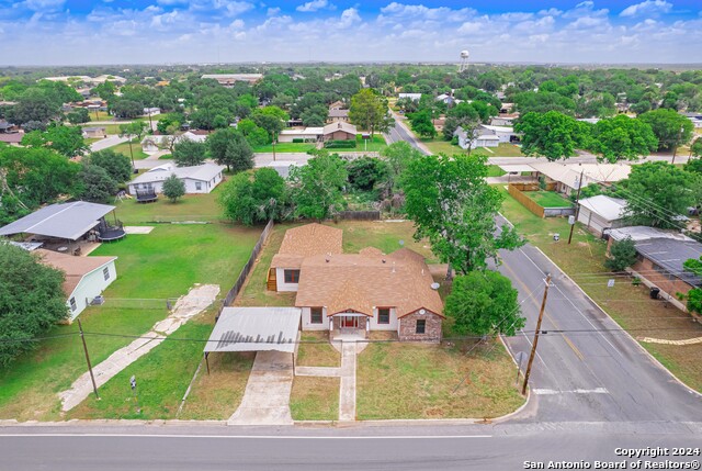 Details for 821 Colorado Street E, Pearsall, TX 78061