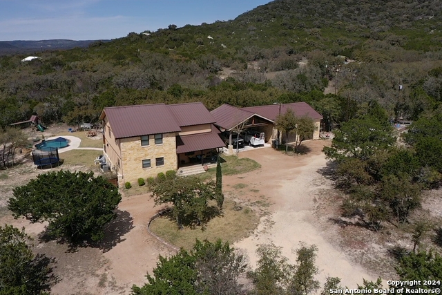 Details for 735 Saddle Mountain Rd N, Leakey, TX 78873