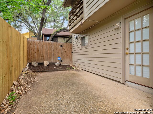 Image 27 of 27 For 10903 Wellsprings Cir