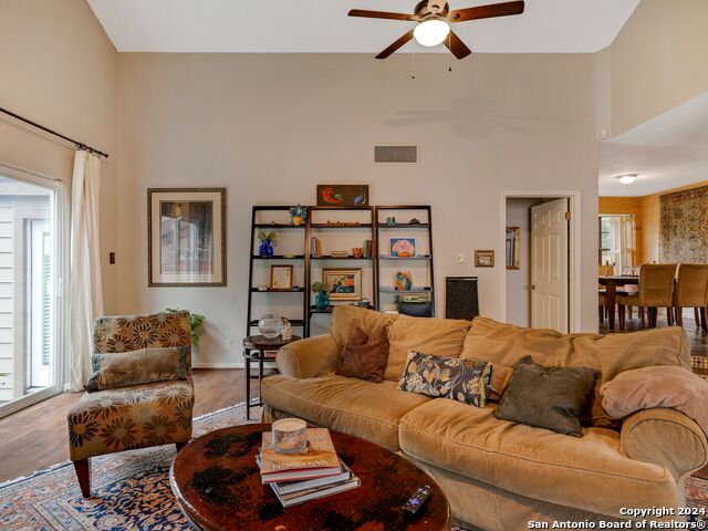 Image 9 of 27 For 10903 Wellsprings Cir