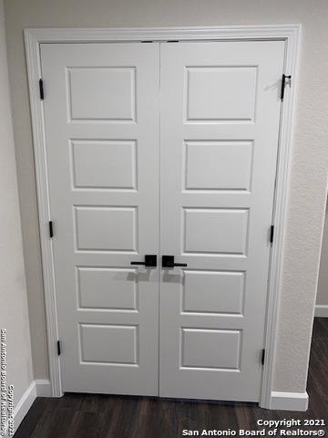 Image 19 of 26 For 716 Florida St