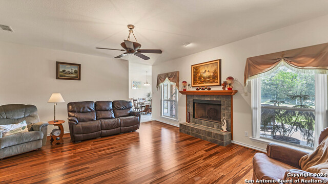 Image 14 of 44 For 224 Windwood Cir