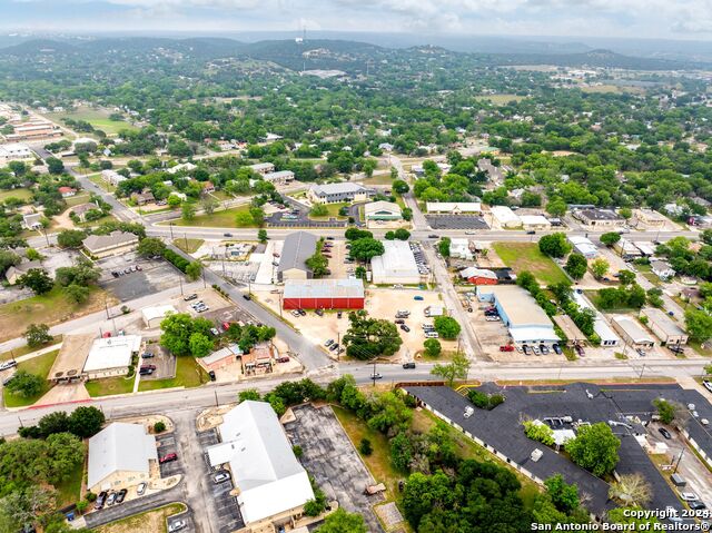 Listing photo id 2 for 1100 Water St