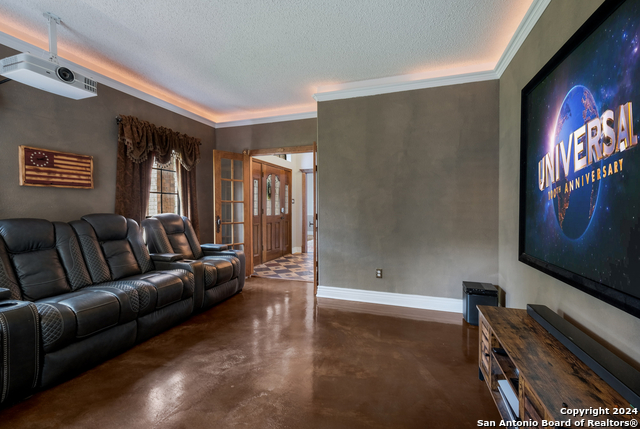 Image 10 of 40 For 8638 Cheviot Heights