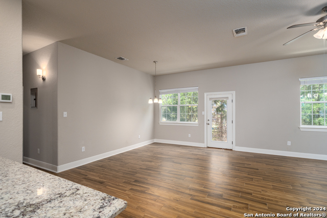 Image 5 of 20 For 3067 View Ridge Dr  10