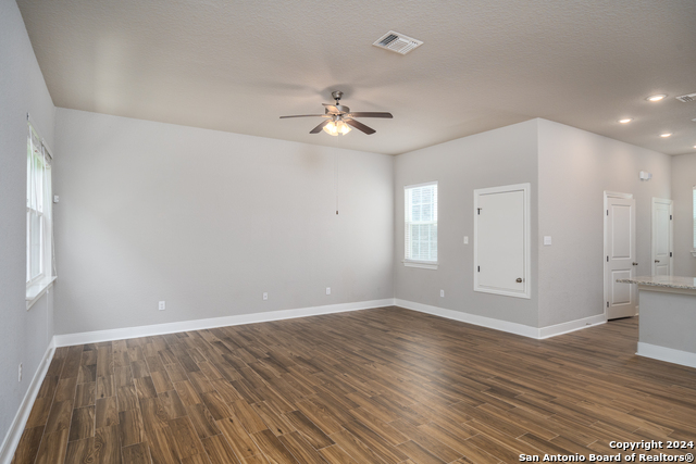Image 7 of 20 For 3067 View Ridge Dr  10