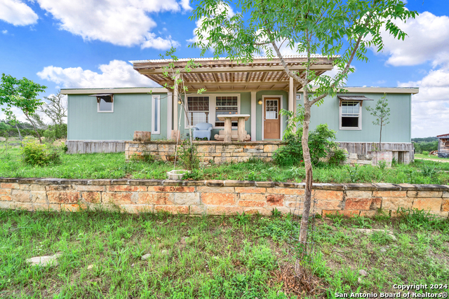 Details for 365 Forest Trail Drive, Bandera, TX 78003